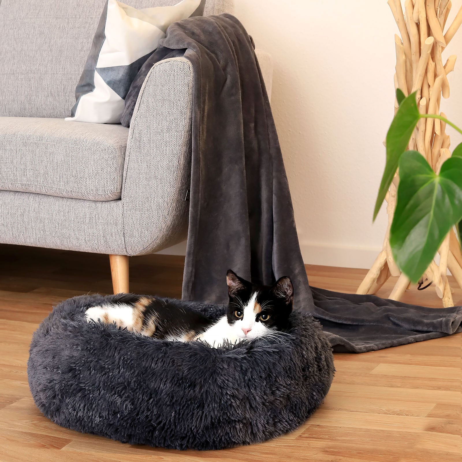 Cama para gatos redonda de felpa con forma de donut