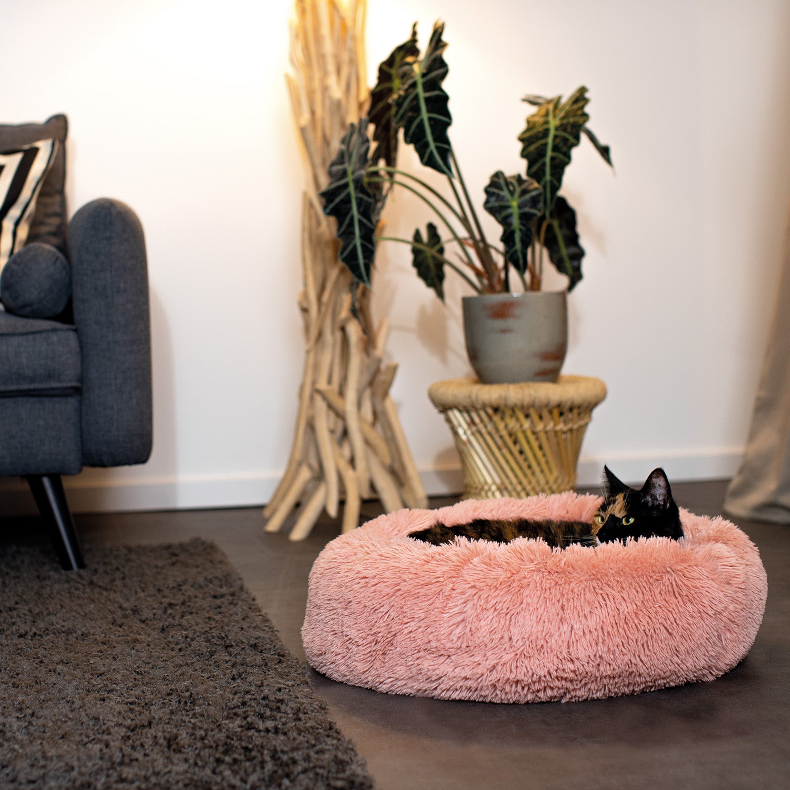 Cama para gatos redonda de felpa con forma de donut