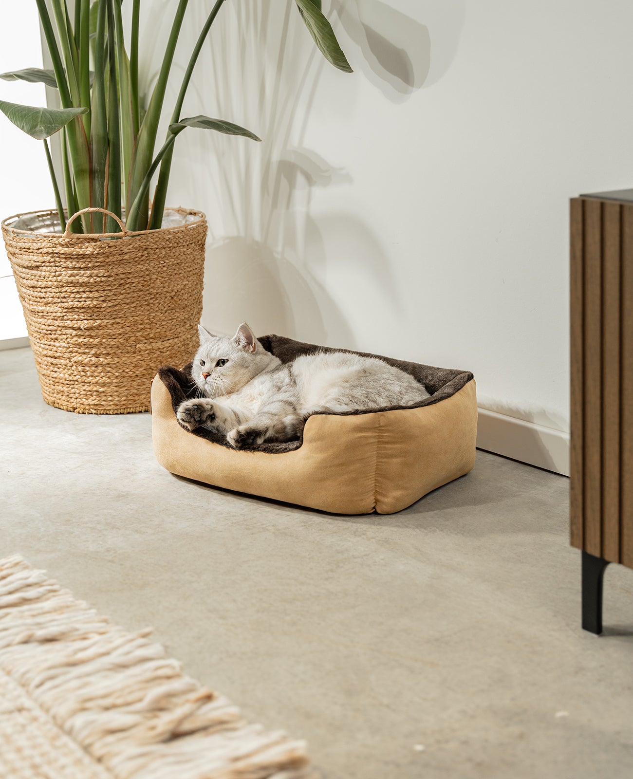 Cama para gatos con cojín reversible